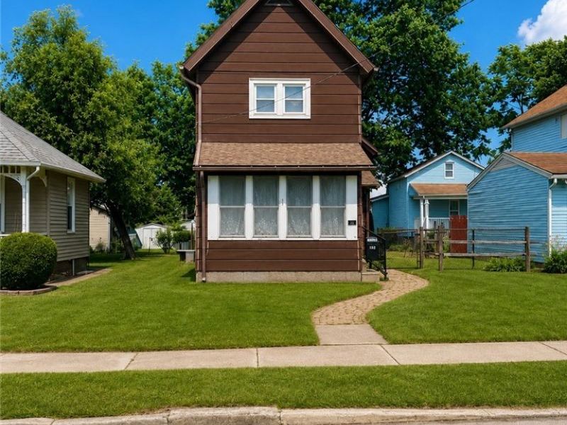 712 Green Avenue SW, Massillon, OH 44647 Photo 2