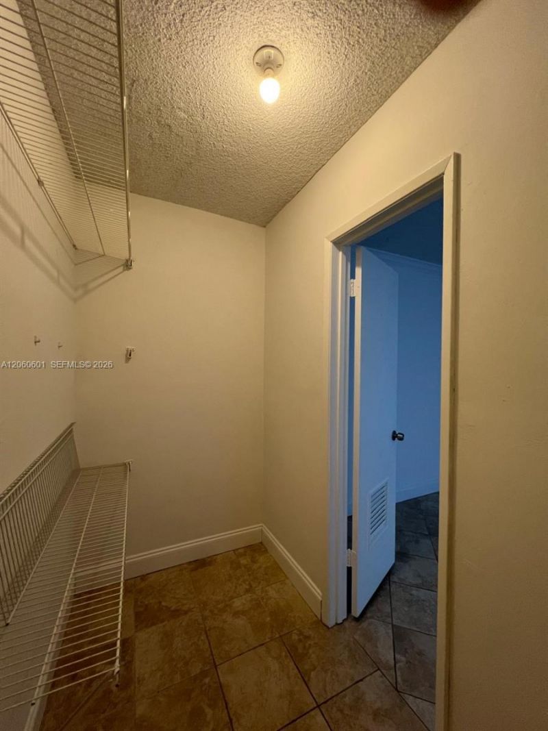 9210 Fontainebleau Blvd, Unit 506, Miami, FL 33172 Photo