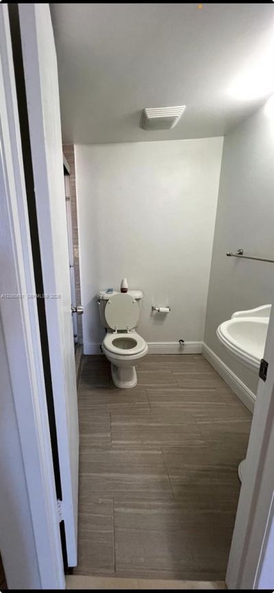9210 Fontainebleau Blvd, Unit 506, Miami, FL 33172 Photo