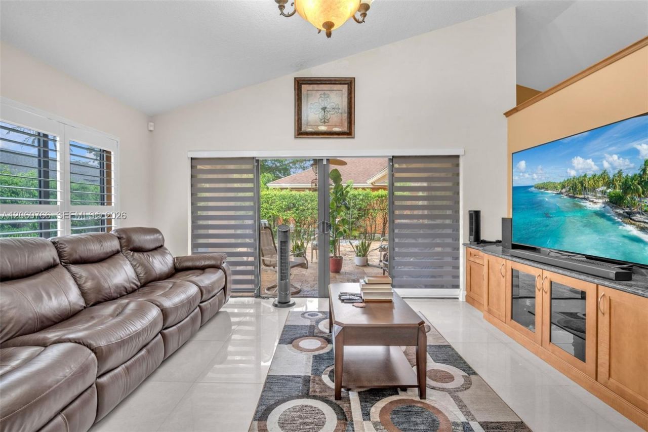 5143 NW 42nd Ter, Coconut Creek, FL 33073 Photo