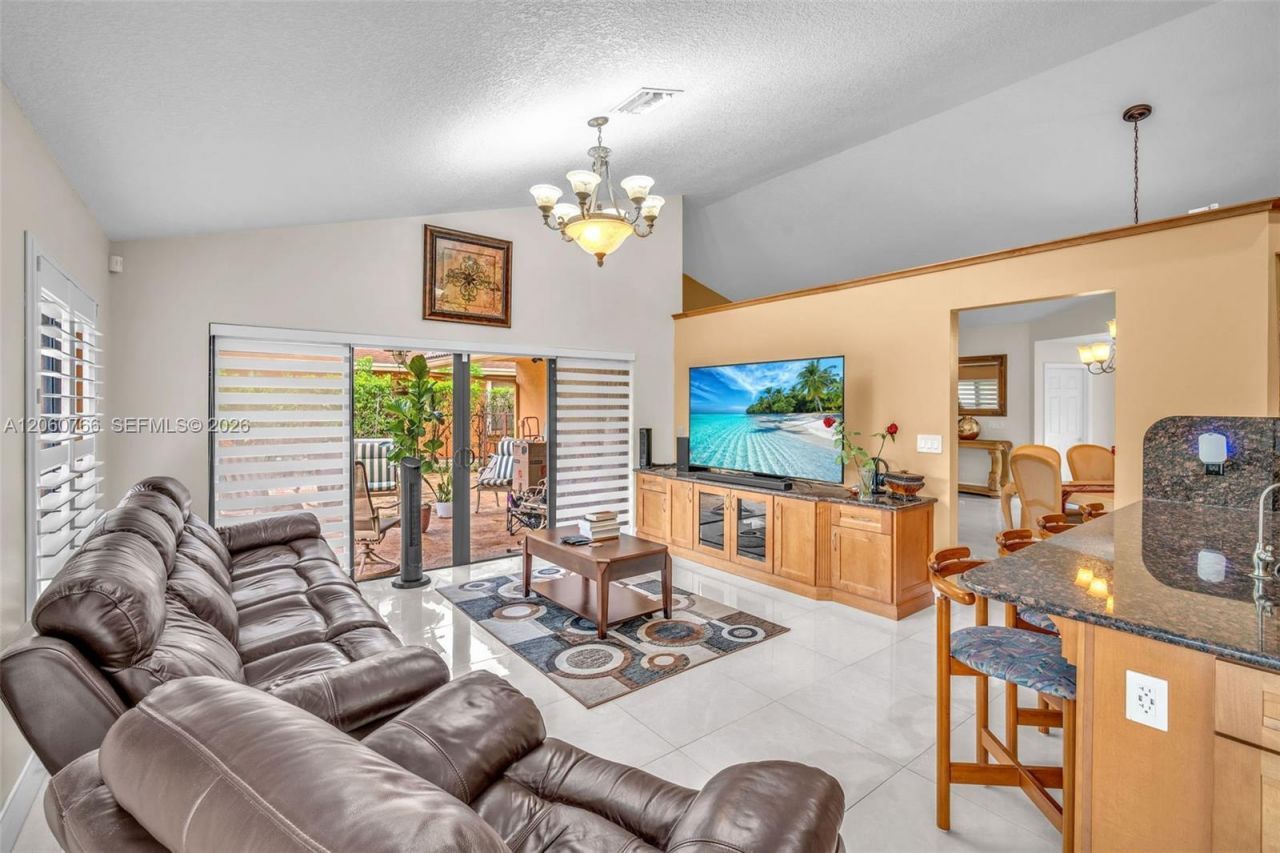 5143 NW 42nd Ter, Coconut Creek, FL 33073 Photo