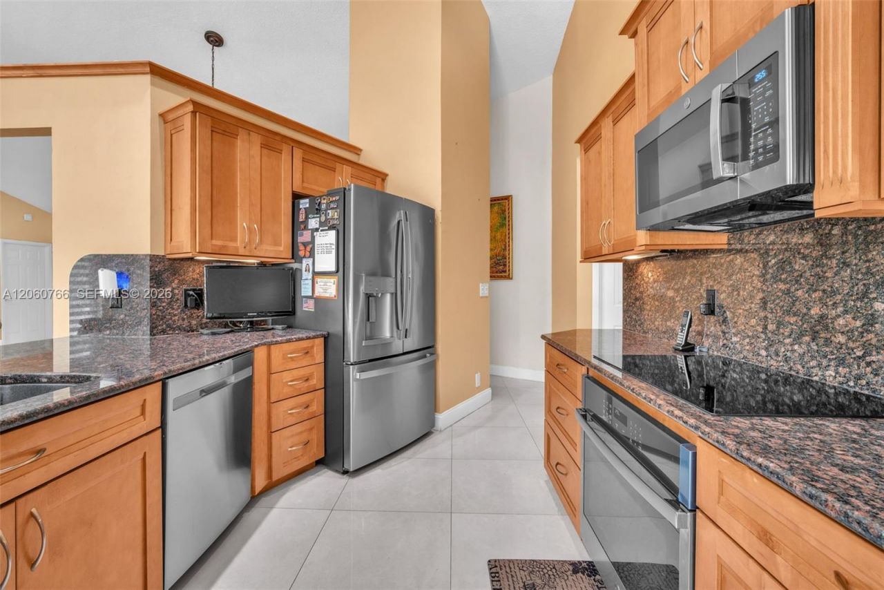 5143 NW 42nd Ter, Coconut Creek, FL 33073 Photo