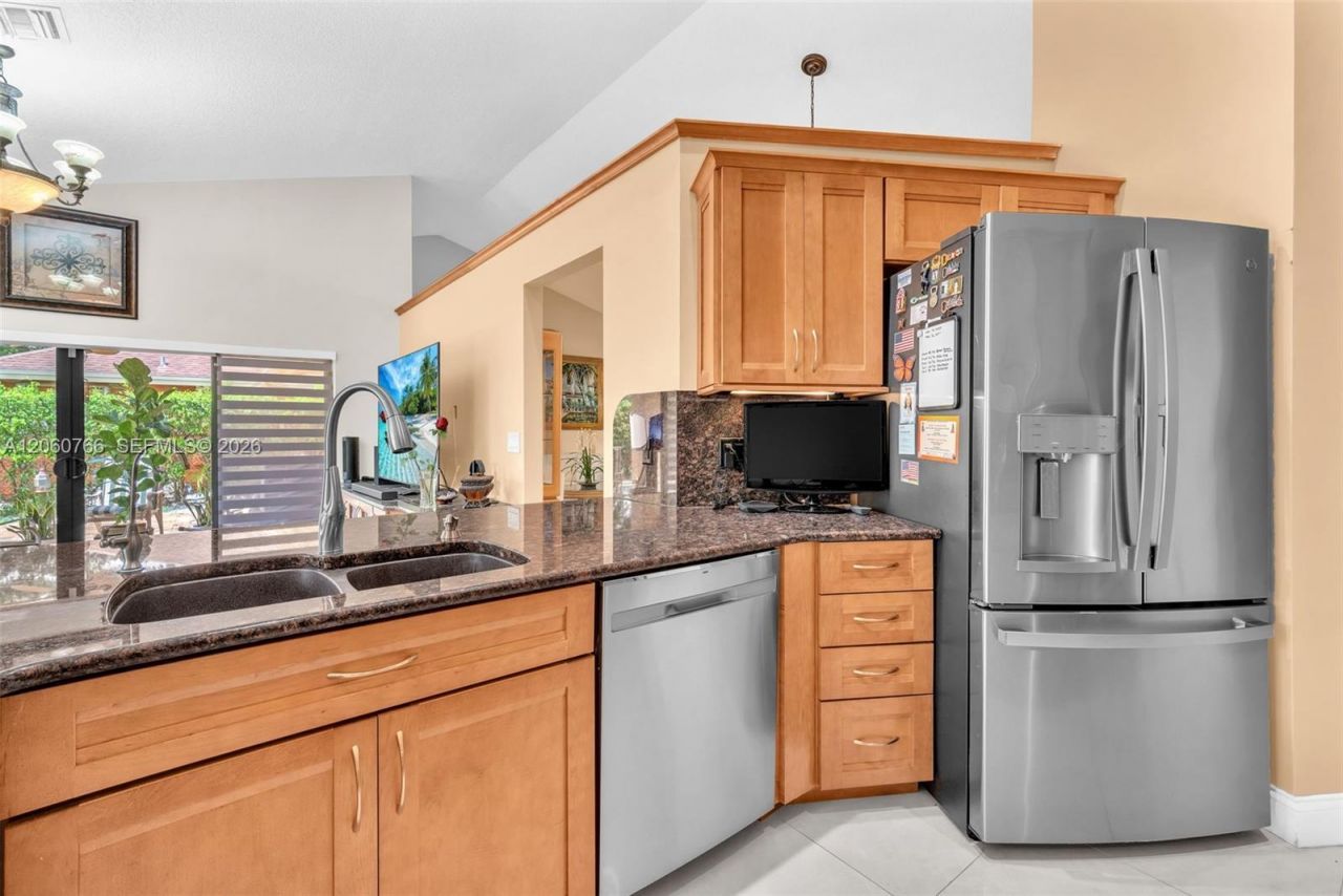 5143 NW 42nd Ter, Coconut Creek, FL 33073 Photo