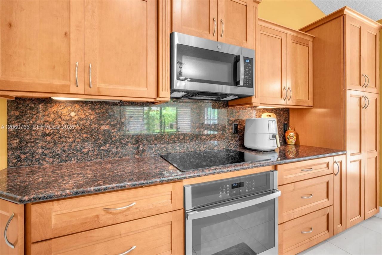 5143 NW 42nd Ter, Coconut Creek, FL 33073 Photo