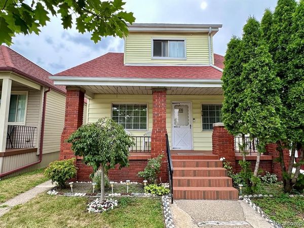 11659 Klinger Street , Hamtramck, MI 48212