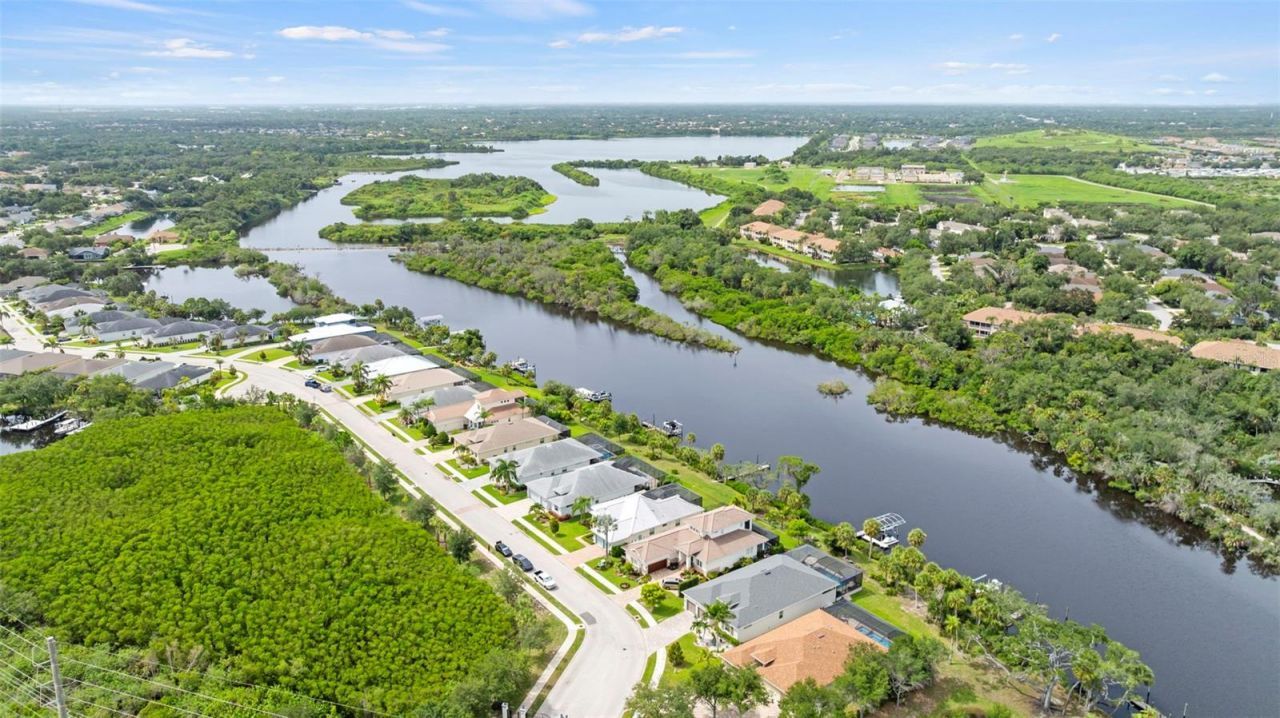 5418 56th Court E, Bradenton, FL 34203 Photo