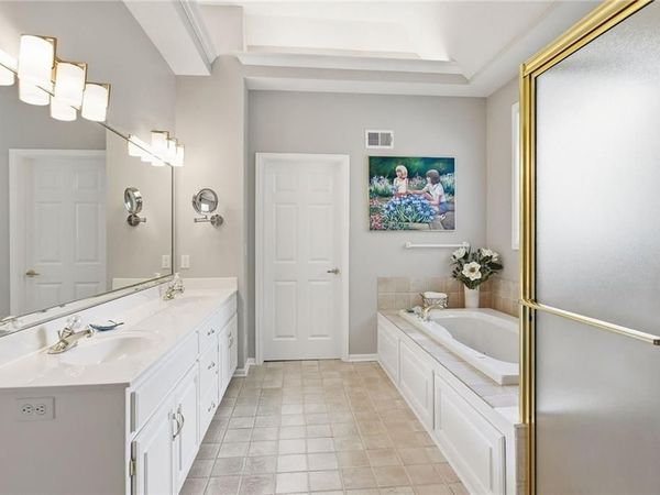 7645 W 149th Street, Overland Park, KS 66223