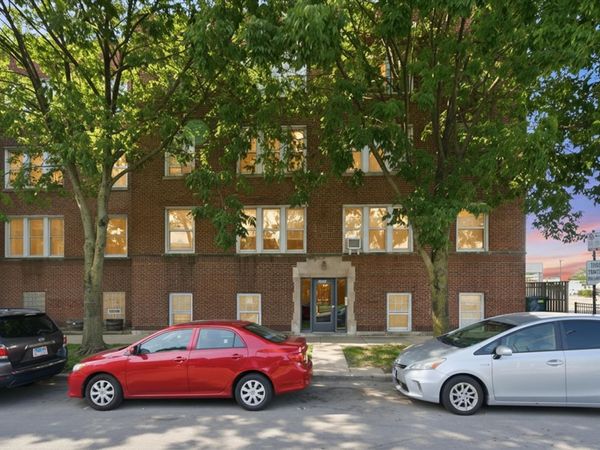 2345 W Glenlake Avenue , Unit 3, Chicago, IL 60659