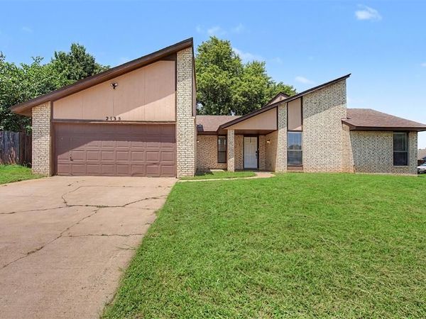 2135 Teresa Drive, Norman, OK 73071