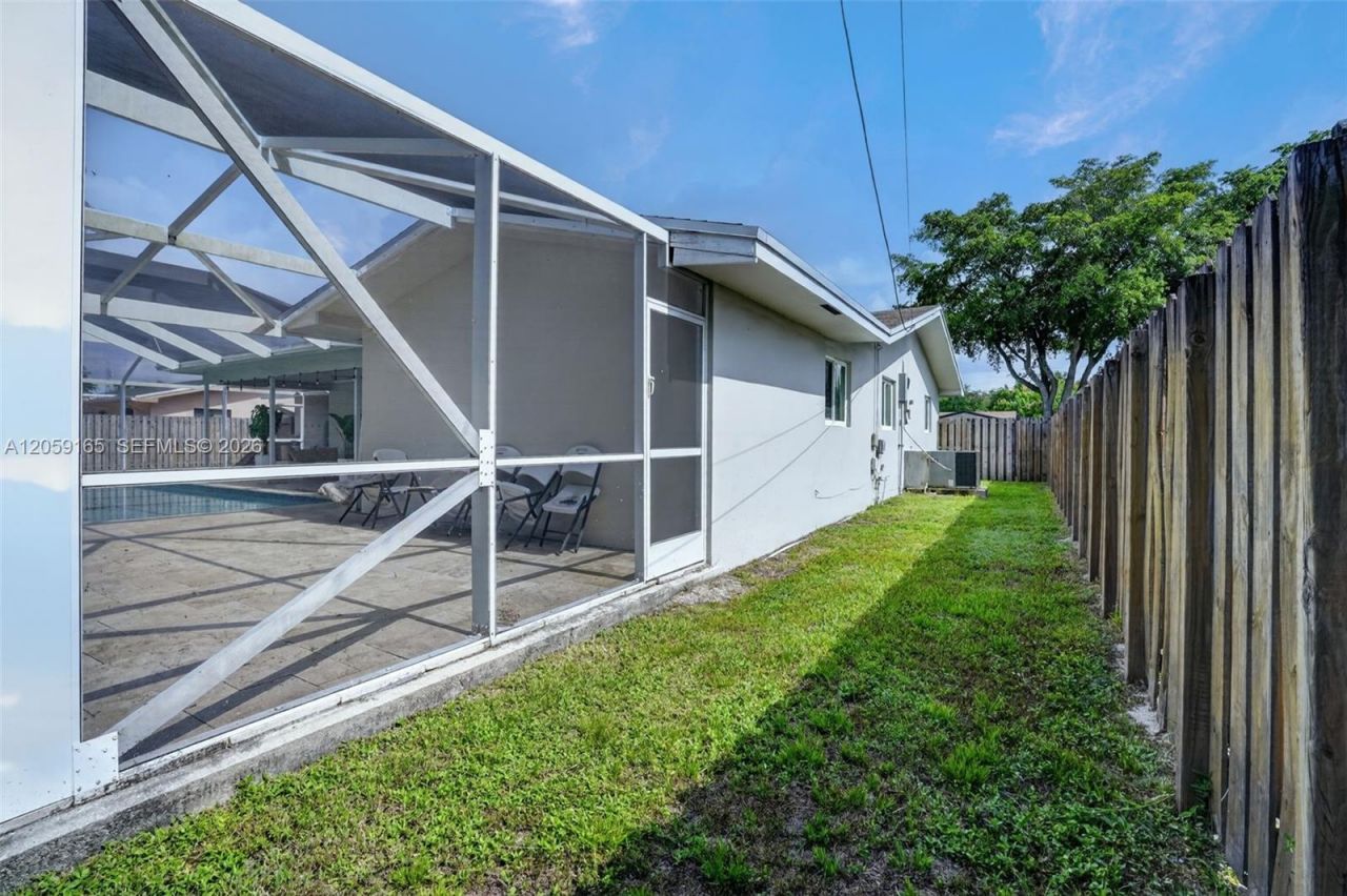 7400 NW 15th St , Plantation, FL 33313 Photo