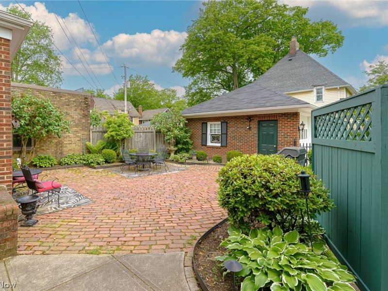 14914 Lake Avenue, Lakewood, OH 44107 Photo 47