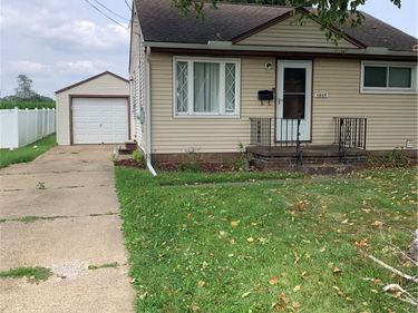 1017 Wellman Street, Louisville, OH 44641