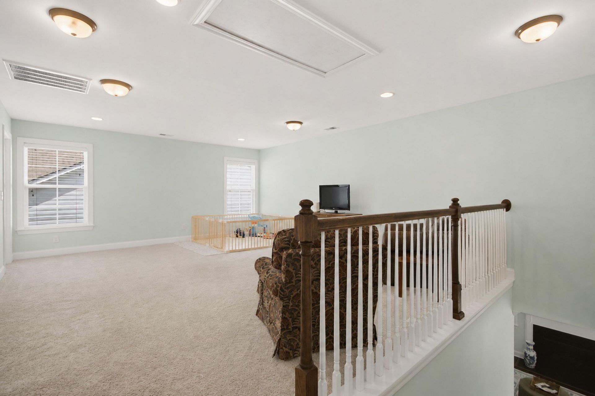 5353 Birdie Lane Photo 31