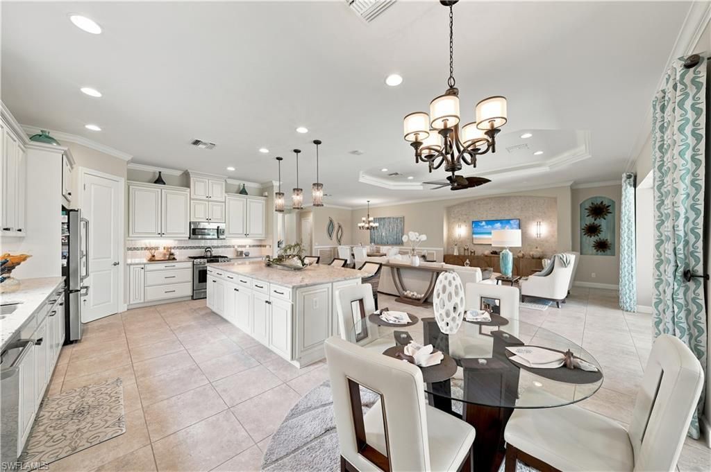 9256 Rialto Ln, Naples, FL 34119 Photo