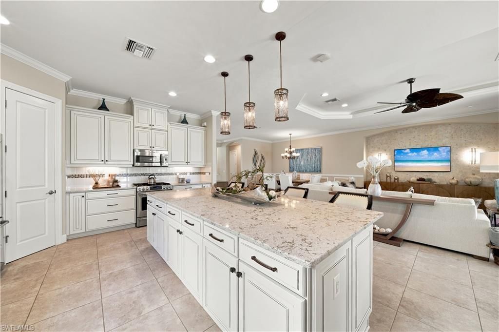 9256 Rialto Ln, Naples, FL 34119 Photo