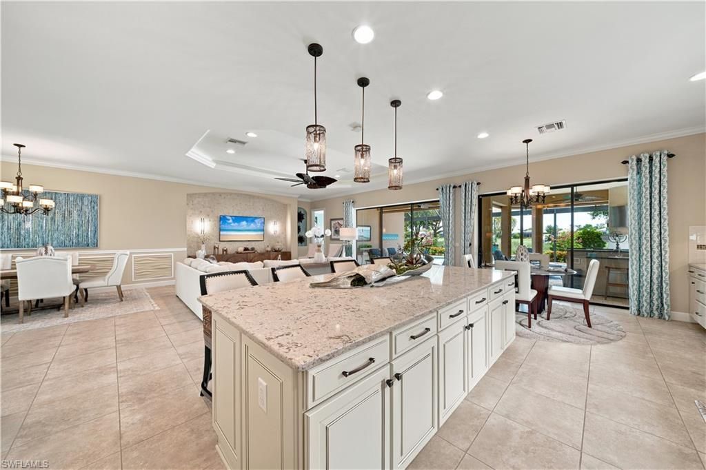 9256 Rialto Ln, Naples, FL 34119 Photo