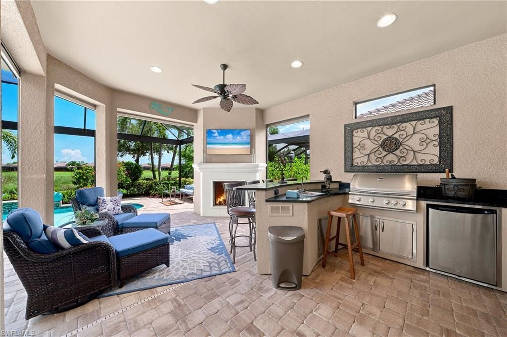 9256 Rialto Ln, Naples, FL 34119 Photo