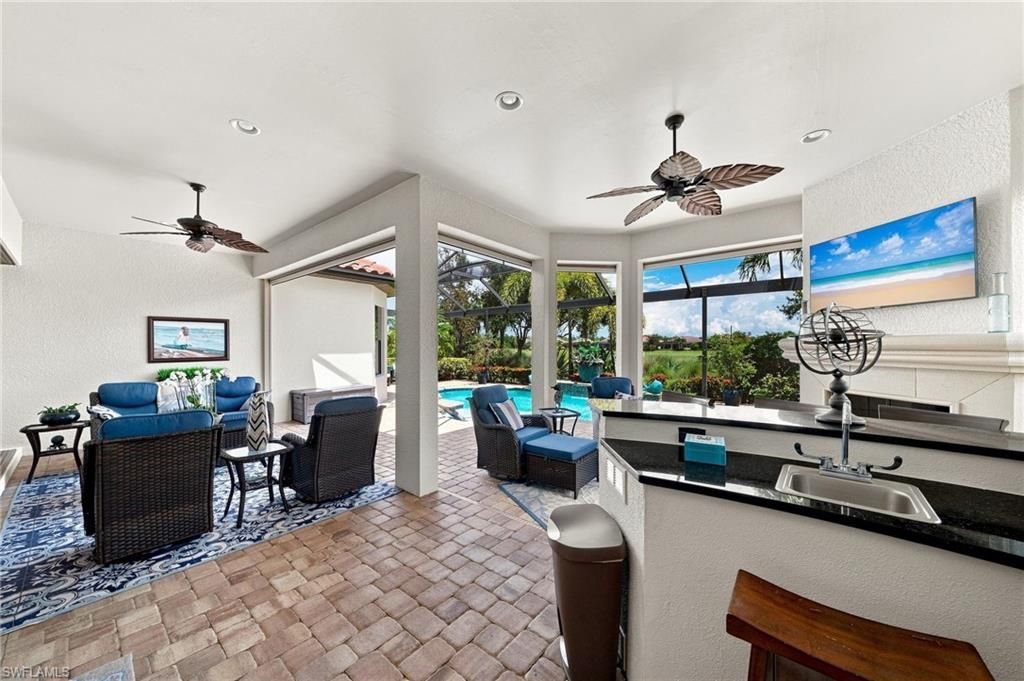 9256 Rialto Ln, Naples, FL 34119 Photo