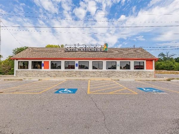 4960 State Avenue, Kansas City, KS 66102