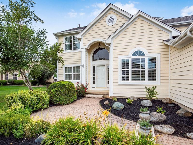 4305 Charles Court, Hilliard, OH 43026 Photo 3