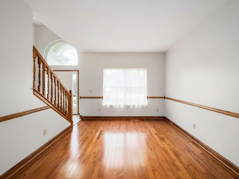 4305 Charles Court, Hilliard, OH 43026 Photo 8
