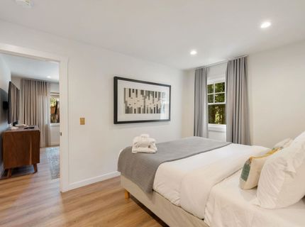 8689 Rainbow Avenue , Kings Beach, CA 96143 Photo