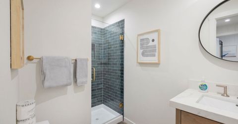 8689 Rainbow Avenue , Kings Beach, CA 96143 Photo