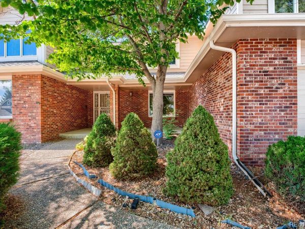 15956 E Crestridge Circle, Aurora, CO 80015