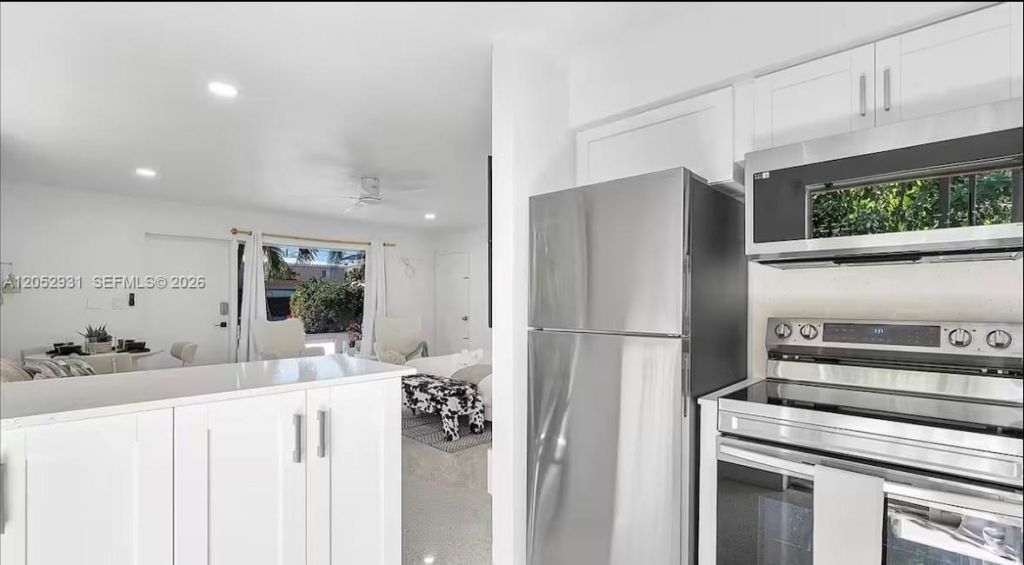 333 Palm St , Hollywood, FL 33019 Photo