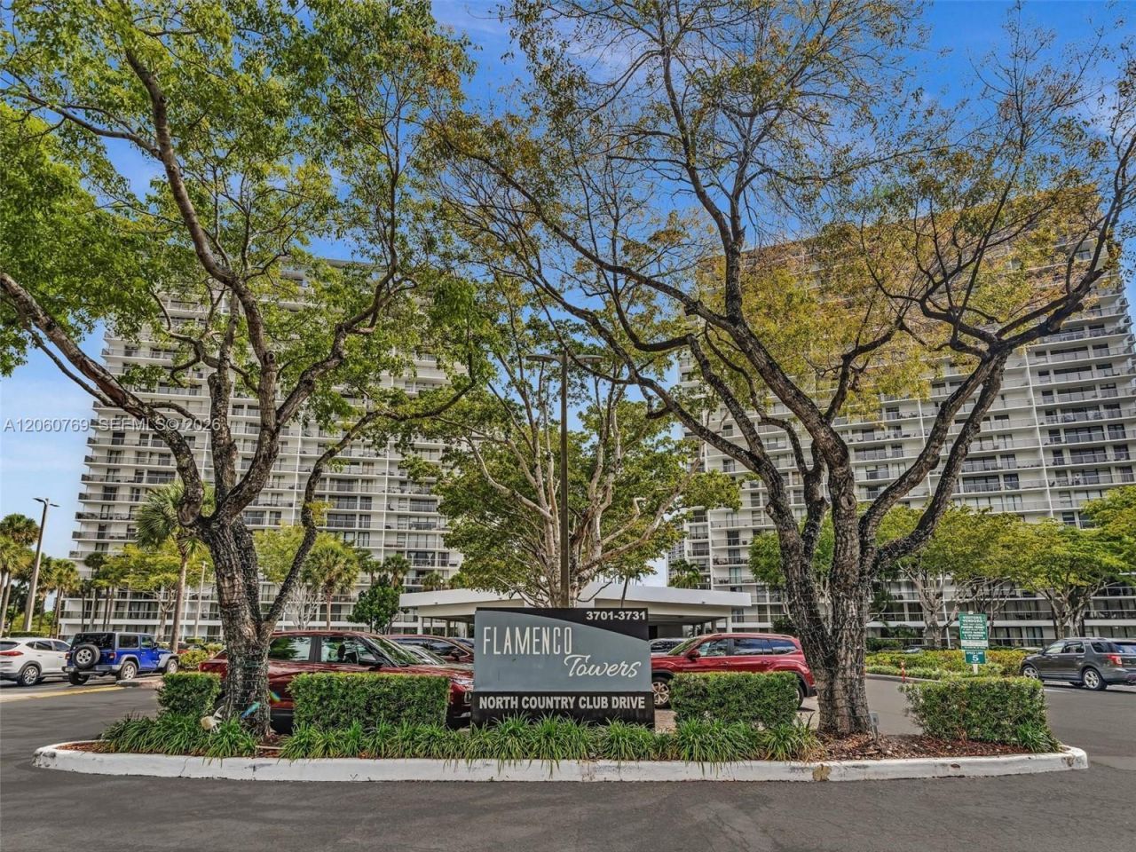 3731 N Country Club Dr, Unit PH-24, Aventura, FL 33180 Photo