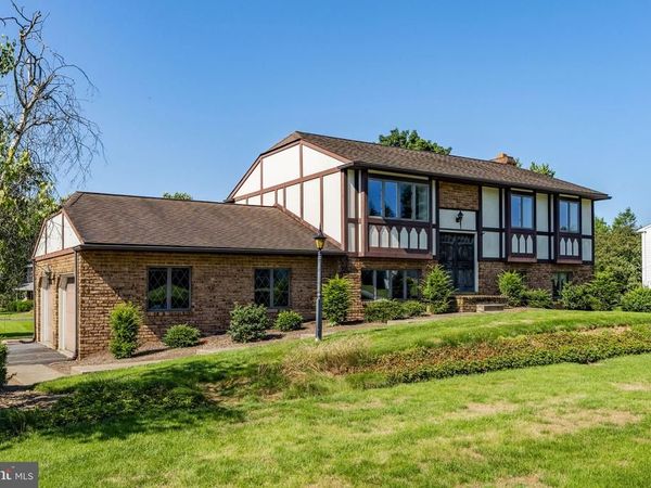 1525 EDINBOROUGH CIRCLE , LANDISVILLE, PA 17538