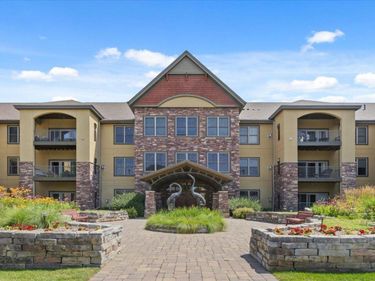1940 Fulham Street, Unit 207, Roseville, MN 55113