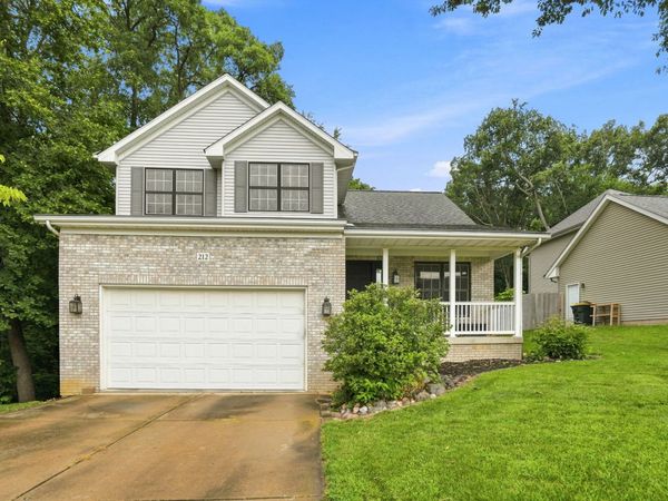 212 8th Avenue , Hampton, IL 61256
