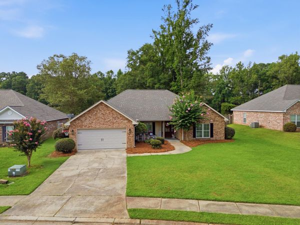 54 Joshbury, Laurel, MS 39443