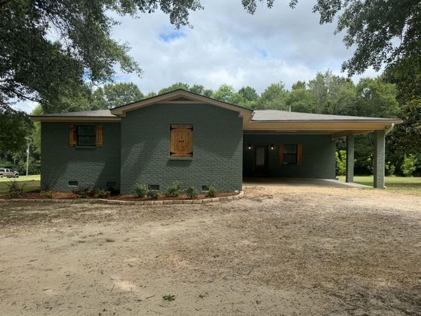 94 Hines, Laurel, MS 39443
