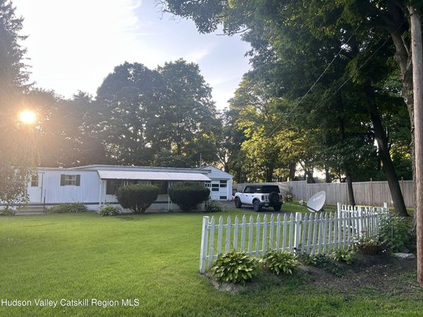 161 Sunny Side Road, Kinderhook, NY 12106