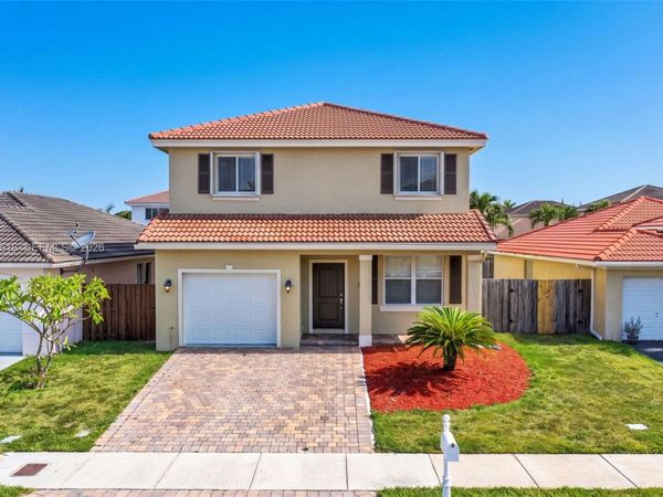 8961 SW 215th Ter , Cutler Bay, FL 33189