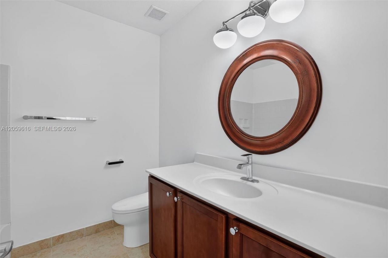 8961 SW 215th Ter, Cutler Bay, FL 33189 Photo