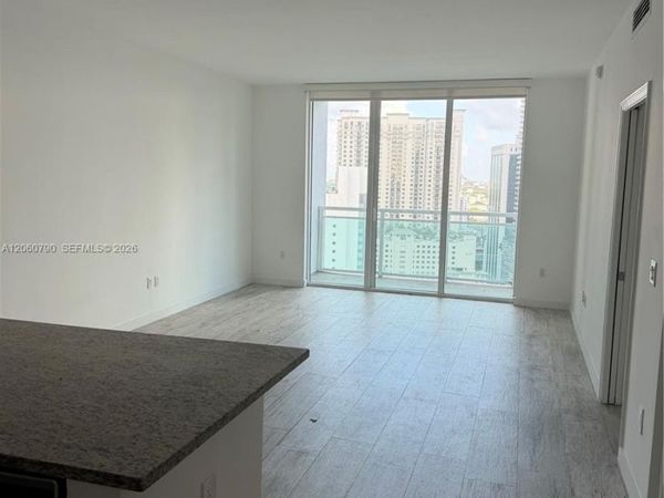 951 Brickell Ave, Unit 2403, Miami, FL 33131