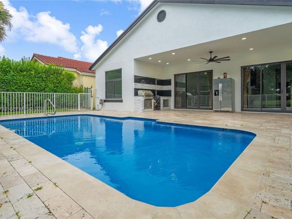 758 Lake Wellington Dr, Wellington, FL 33414