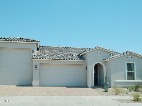16773 W WHISPERING WIND Drive, Surprise, AZ 85387