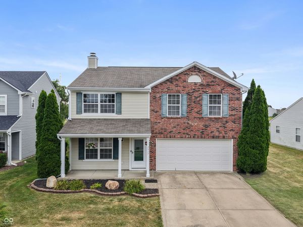 2917 Limber Pine Drive, Whiteland, IN 46184