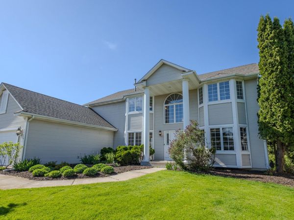 16210 39th Place N, Plymouth, MN 55446