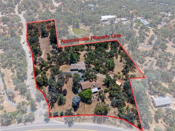 43710 Hilltop, Ahwahnee, CA 93601