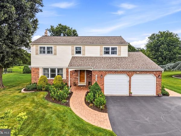 1939 STIRLING DRIVE, LANSDALE, PA 19446