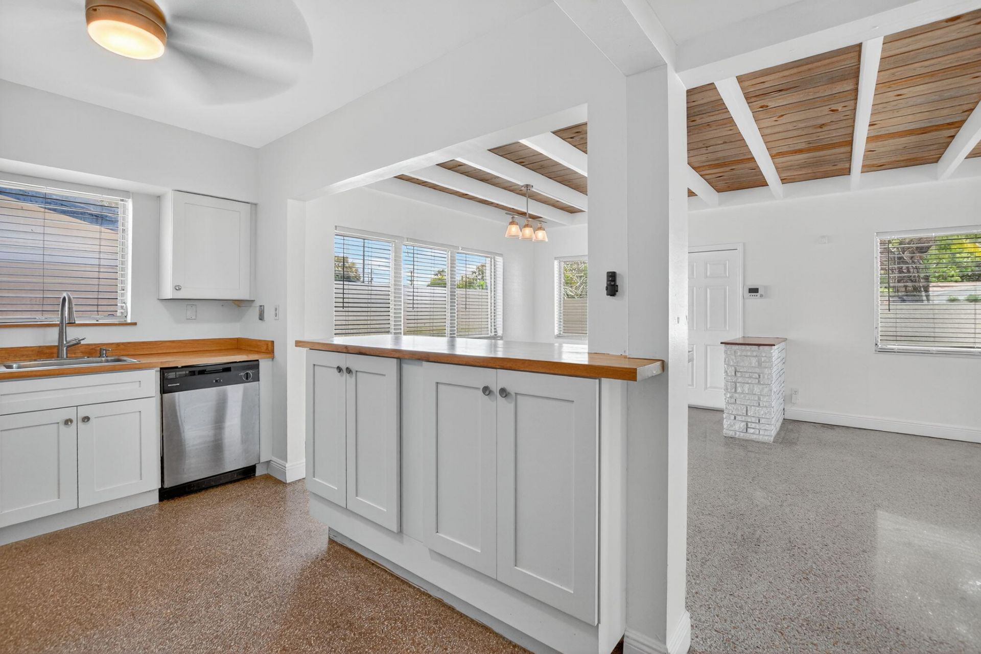 910 SE 3rd Street, Boynton Beach, FL 33435 Photo