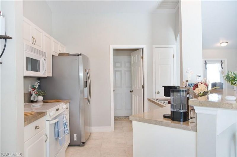 818 SW 11th Ave , Cape Coral, FL 33991 Photo