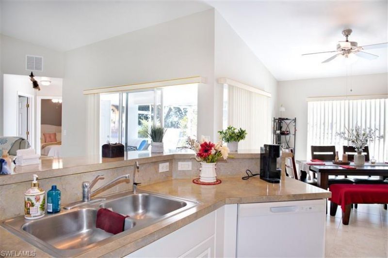 818 SW 11th Ave , Cape Coral, FL 33991 Photo