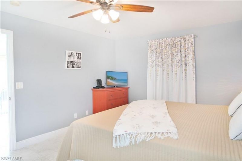 818 SW 11th Ave , Cape Coral, FL 33991 Photo
