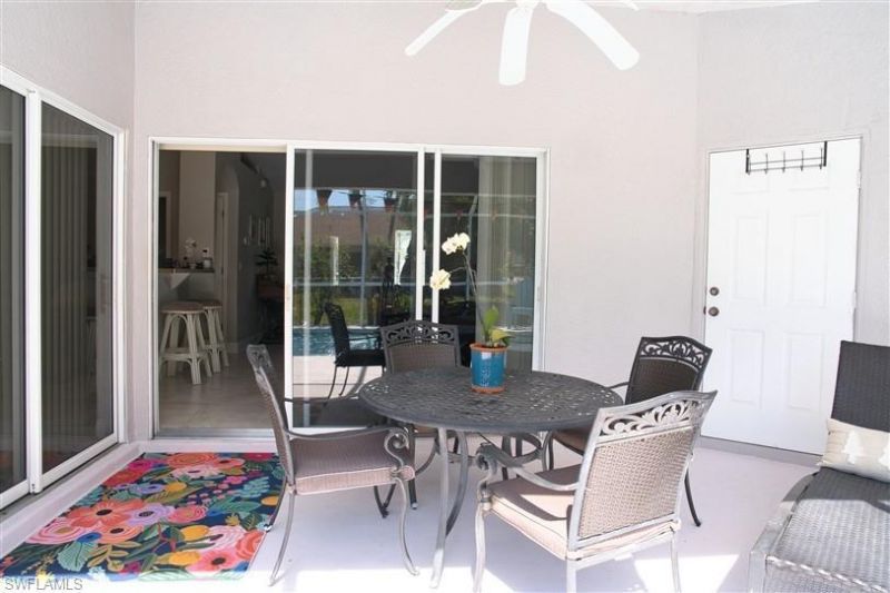 818 SW 11th Ave , Cape Coral, FL 33991 Photo